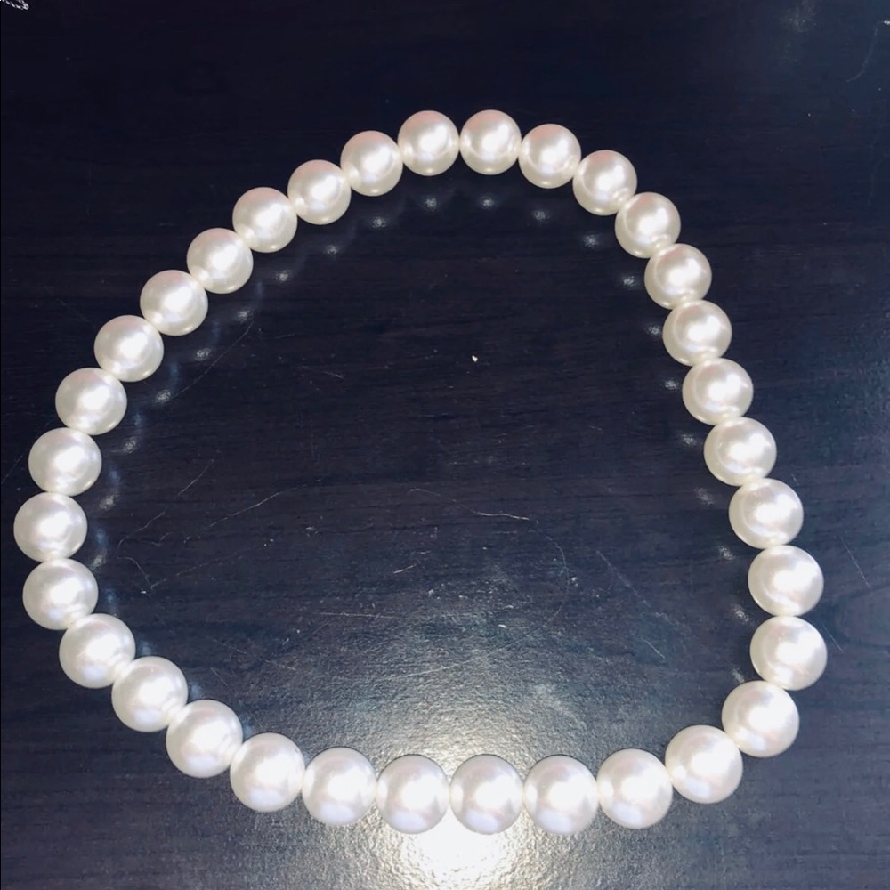 Necklace - Picture 2 of 3